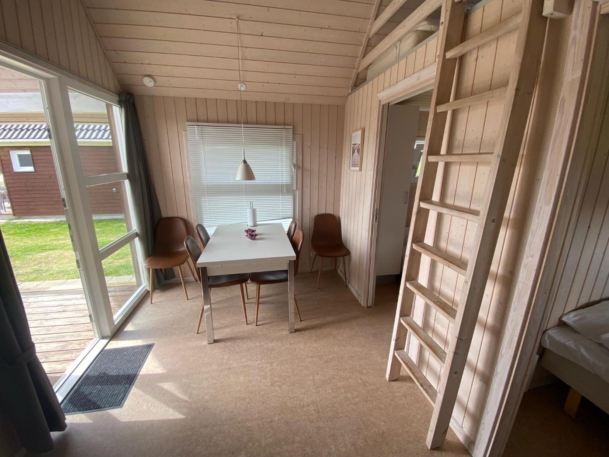 Lokken Klit Camping & Cottage Village Habitación foto